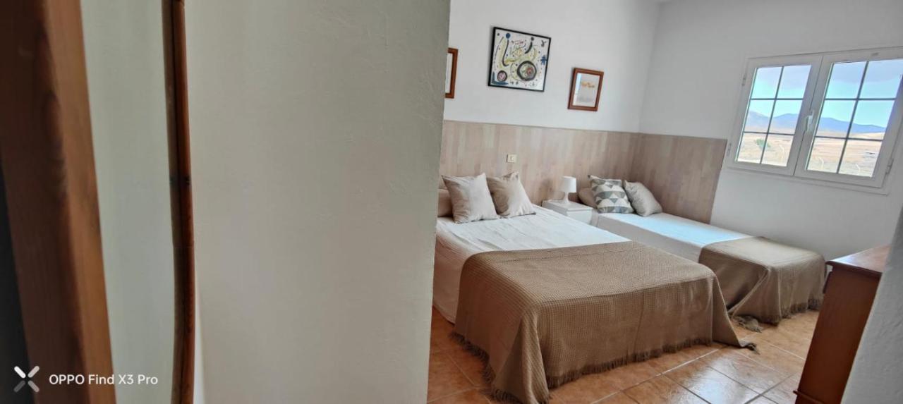 4 Family Home With Pool, Fuerteventura-Gran Tarajal Juan Gopar Exterior photo